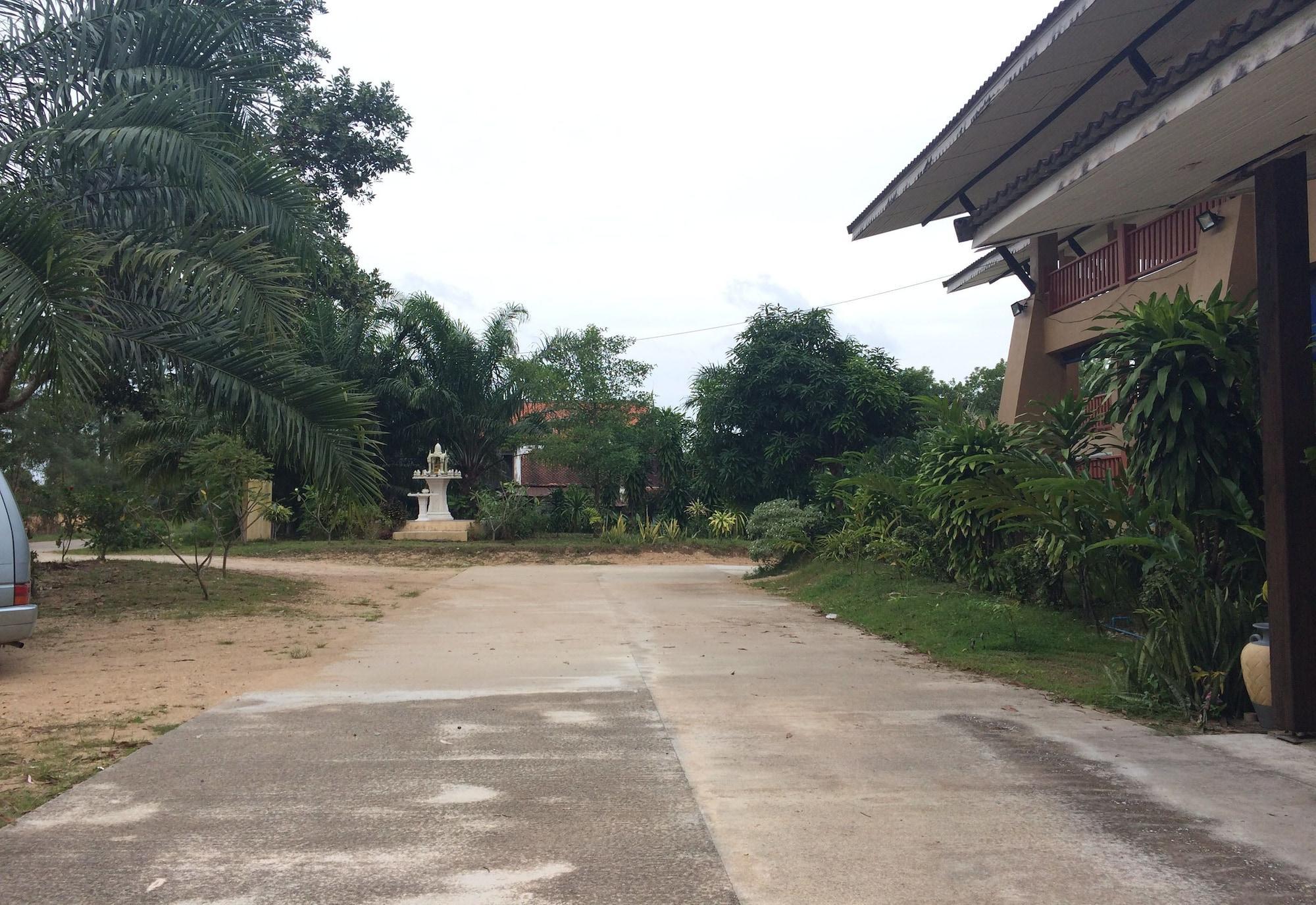 Water Palm Resort Talat Yai Eksteriør billede