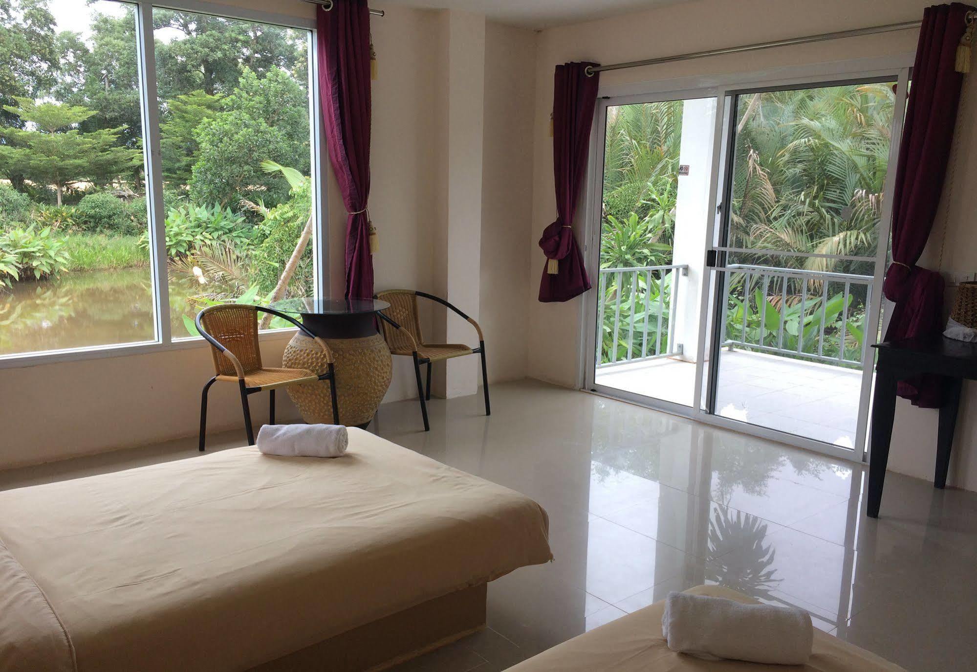 Water Palm Resort Talat Yai Eksteriør billede